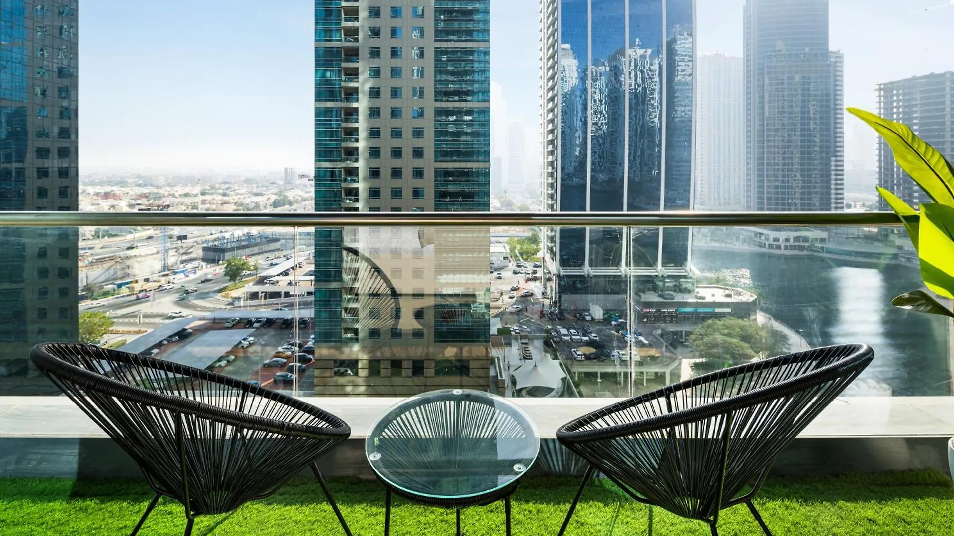 Modern Studio Apartment In Goldcrest Views Dubai