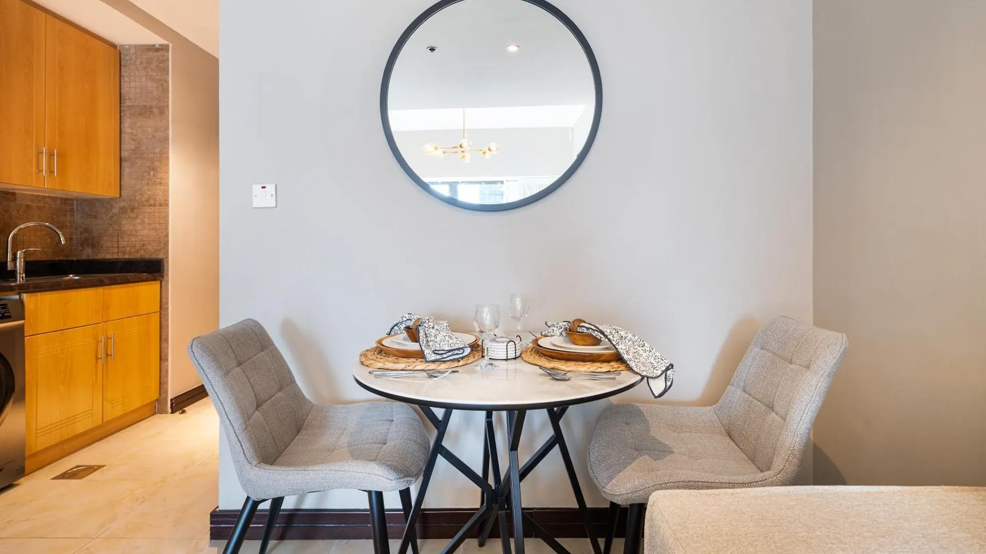 Modern Studio Apartment In Goldcrest Views Dubai